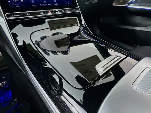 New 2025 Mercedes-Benz C 300 4MATIC Sedan image 5