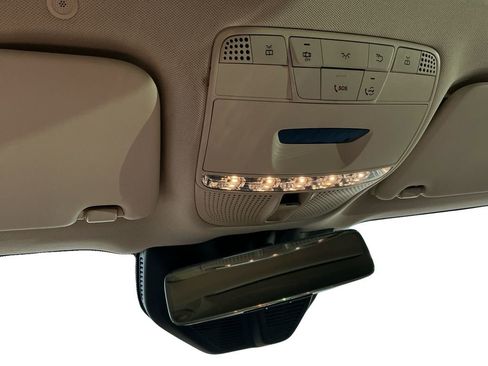 Used 2022 Mercedes-Benz GLC 300 4MATIC image 22