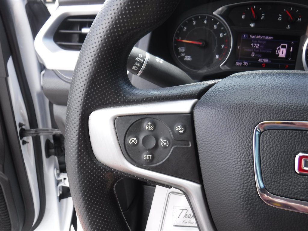 Used 2022 GMC Acadia SLE w/ LPO, Floor Liner Package FWD image 21
