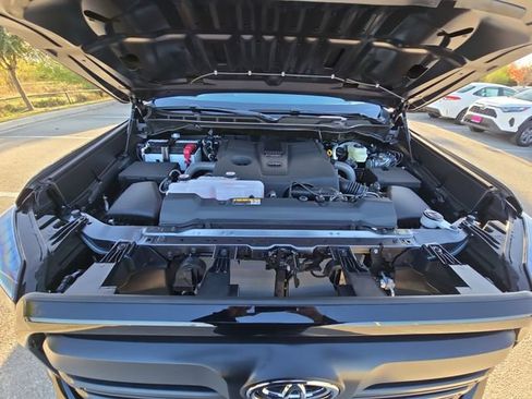 New 2026 Toyota Tundra SR image 29