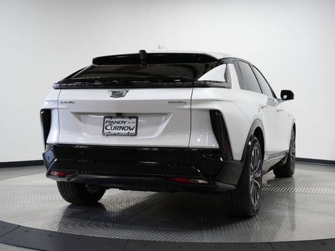 Used 2024 Cadillac Lyriq Sport w/ LPO, Floor Liner Package AWD/4WD image 7