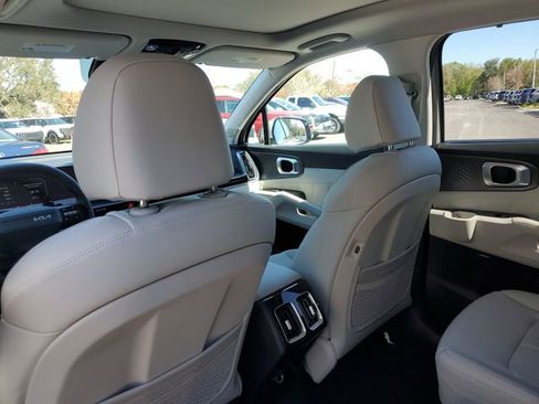 New 2026 Kia Sorento SX image 11