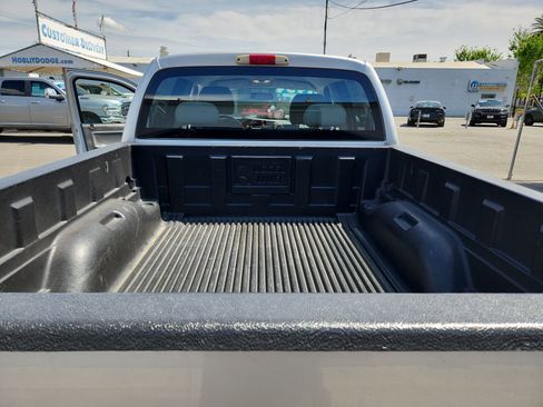 Used 2011 Dodge Dakota Big Horn RWD image 19
