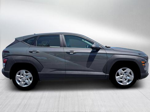 New 2026 Hyundai Kona SE image 9