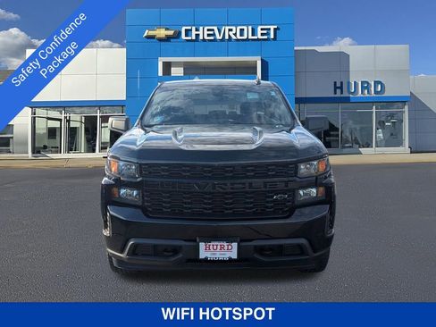 Certified 2022 Chevrolet Silverado 1500 Custom w/ LPO, Blackout Package image 9