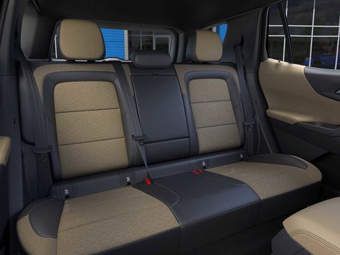 New 2026 Chevrolet Equinox ACTIV w/ LPO, Floor Liner Package AWD/4WD image 17