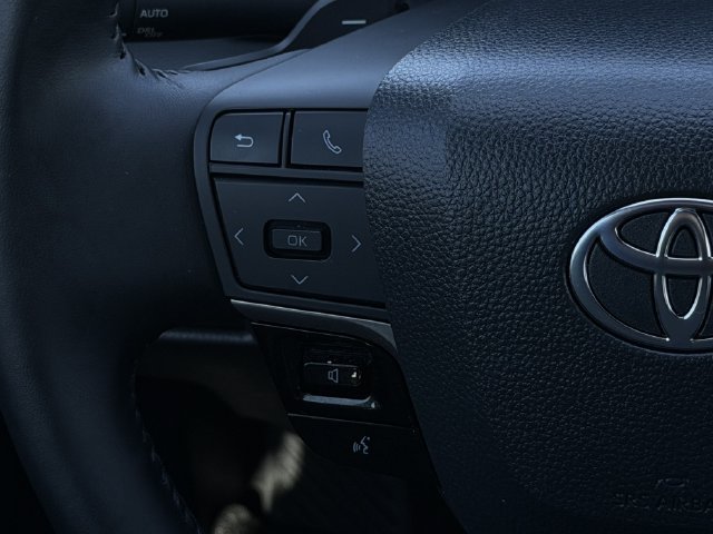 Used 2025 Toyota Camry XSE FWD image 14