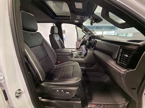 Used 2023 GMC Sierra 1500 AT4X image 14