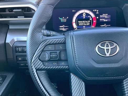 Used 2024 Toyota Tacoma TRD Off-Road w/ TRD Off Road Premium Package AWD/4WD image 11