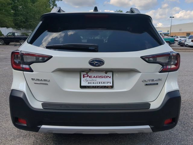 Used 2025 Subaru Outback Touring AWD/4WD image 5
