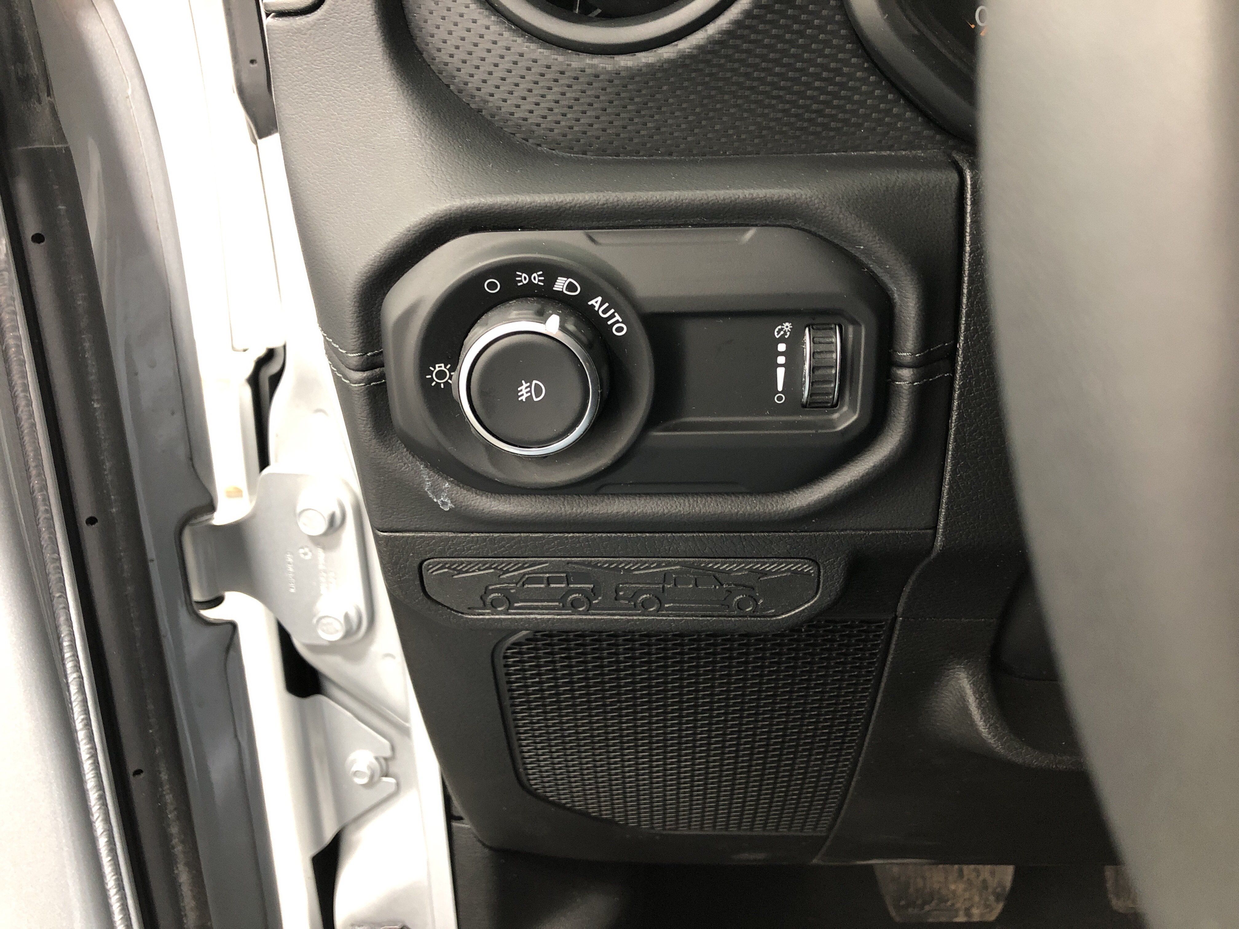 Certified 2024 Jeep Wrangler Unlimited Rubicon w/ Convenience Group AWD/4WD image 19