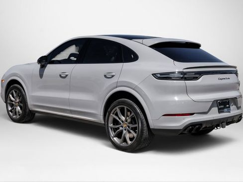 Used 2023 Porsche Cayenne Turbo AWD/4WD image 8