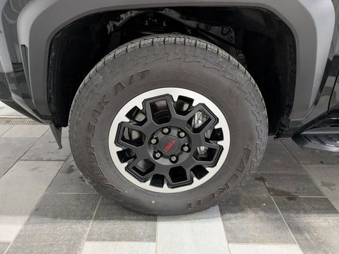 Used 2025 Toyota 4Runner TRD Off-Road AWD/4WD image 7