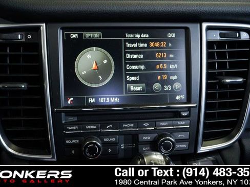 Used 2016 Porsche Panamera 4 Edition image 28