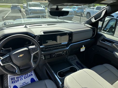 New 2026 Chevrolet Silverado 2500 LTZ w/ LTZ Plus Package AWD/4WD image 14