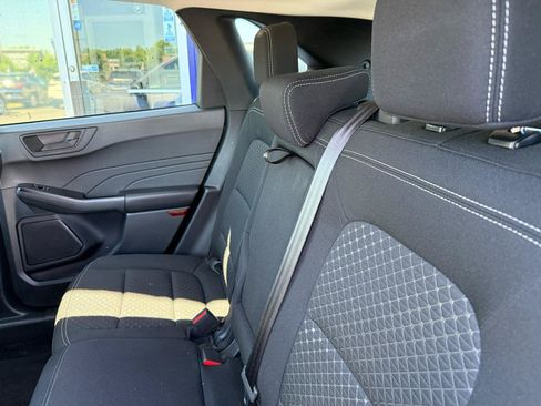 Used 2025 Ford Escape Active AWD/4WD image 10