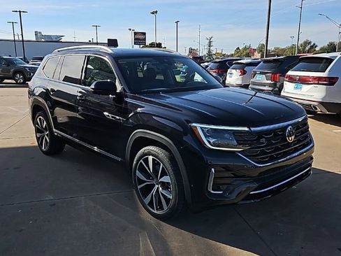 New 2026 Volkswagen Atlas SEL Premium R-Line AWD/4WD image 3