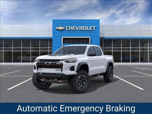 New 2026 Chevrolet Colorado ZR2 w/ Technology Package AWD/4WD image 9