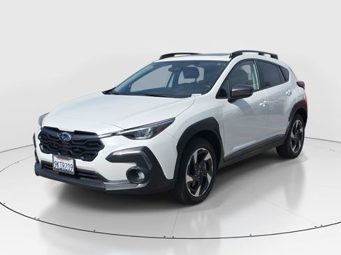 Used 2024 Subaru Crosstrek 2.5i Limited w/ Crosstrek Mirror Package image 3