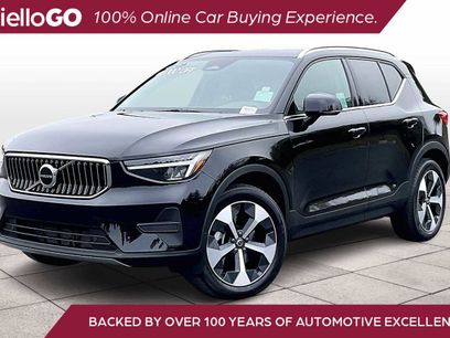 Used 2025 Volvo XC40 B5 Core w/ Protection Package Premier