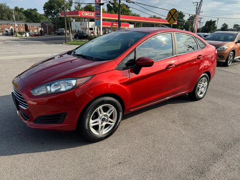 Used 2019 Ford Fiesta SE FWD image 5
