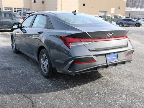 Certified 2024 Hyundai Elantra SE image 5