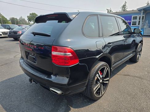 Used 2010 Porsche Cayenne AWD/4WD image 5