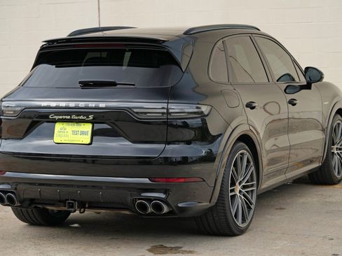 Used 2021 Porsche Cayenne Turbo S AWD/4WD image 56