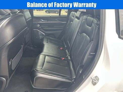 Used 2022 Jeep Grand Cherokee Overland w/ Luxury Tech Group IV image 13