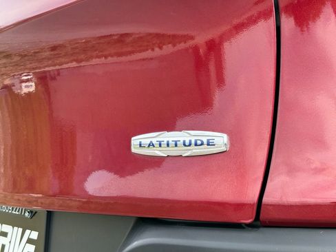 Used 2018 Jeep Cherokee Latitude image 15