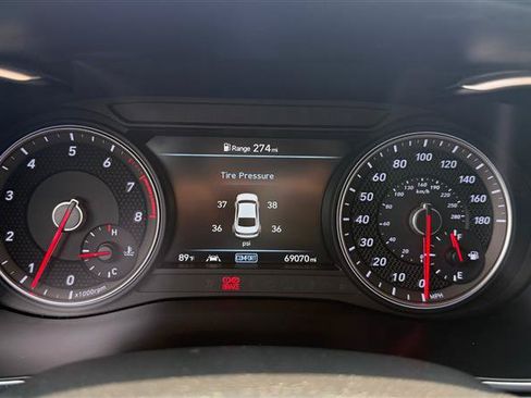 Used 2020 Genesis G70 2.0T Sport RWD image 33
