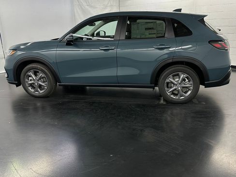 New 2026 Honda HR-V LX image 2