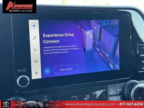 Used 2023 Toyota Highlander LE image 30