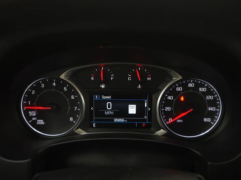 Used 2018 GMC Terrain SLT w/ Preferred Package AWD/4WD image 24