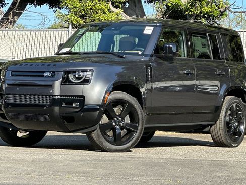 New 2026 Land Rover Defender 110 X-Dynamic SE image 1