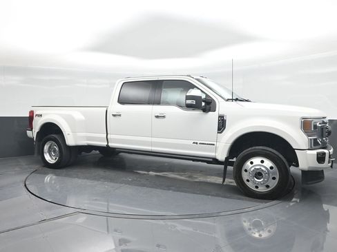 Used 2022 Ford F450 Platinum w/ FX4 Off-Road Package image 11