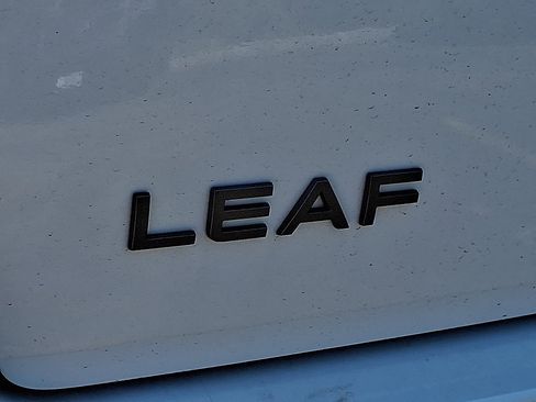 New 2026 Nissan Leaf SV+ w/ Illuminated Package FWD image 12