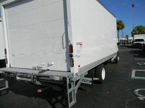 Used 2014 Ford E-350 and Econoline 350 Super Duty RWD image 4
