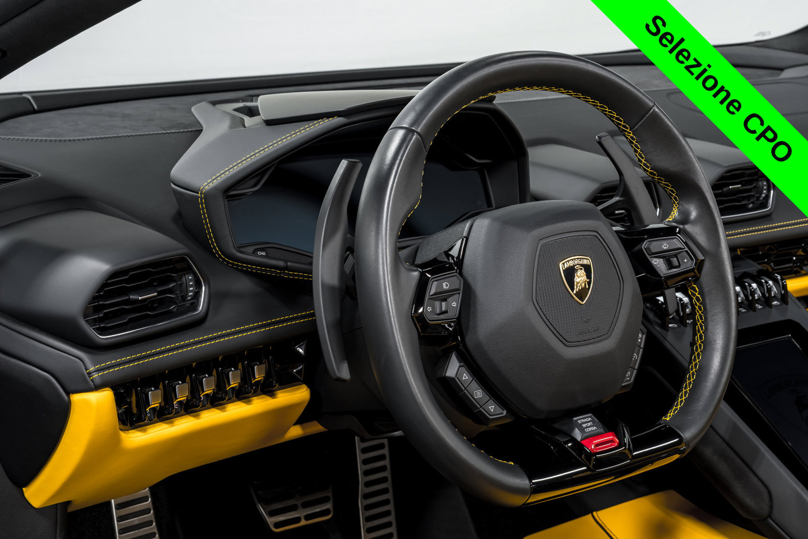 Used 2023 Lamborghini Huracan EVO AWD/4WD image 13