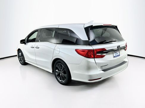 Used 2023 Honda Odyssey Elite image 7