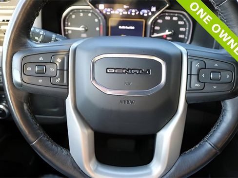 Used 2021 GMC Yukon XL Denali image 21
