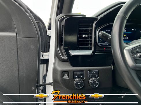 Used 2023 Chevrolet Silverado 1500 LT AWD/4WD image 11