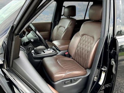 Used 2021 Nissan Armada Platinum w/ Captain's Chairs Package RWD image 23