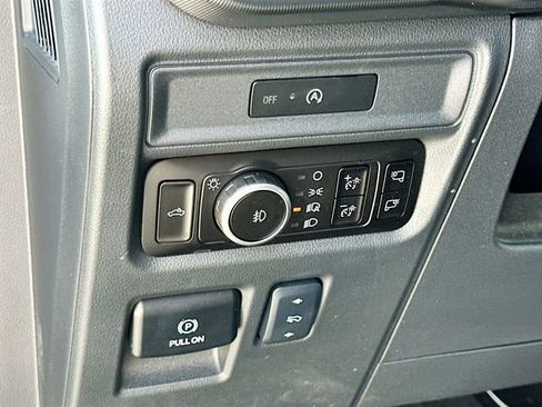 Used 2025 Ford F150 Lariat w/ Equipment Group 502A High AWD/4WD image 10