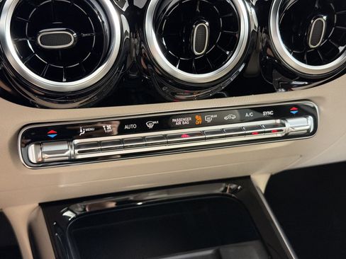 Used 2026 Mercedes-Benz GLA 250 4MATIC image 26
