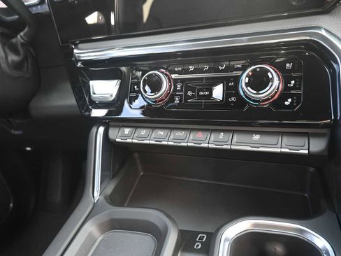 New 2026 GMC Sierra 3500 Denali w/ Denali Reserve Package image 24