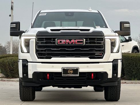 New 2026 GMC Sierra 3500 AT4 w/ AT4 Premium Plus Package image 10