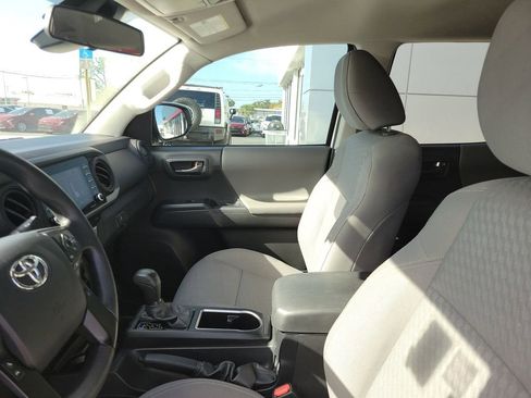 Used 2023 Toyota Tacoma SR image 17