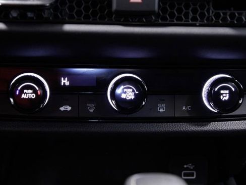 Certified 2023 Honda HR-V LX image 28