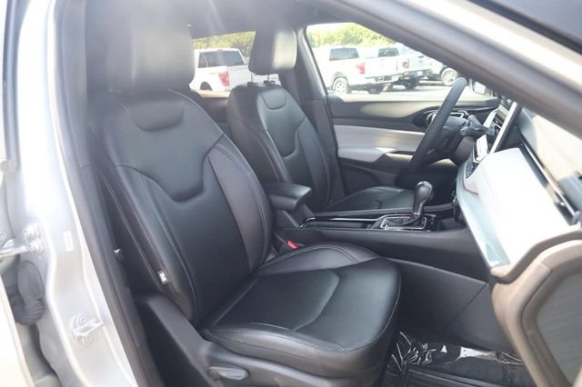 Used 2025 Jeep Compass Limited AWD/4WD image 20